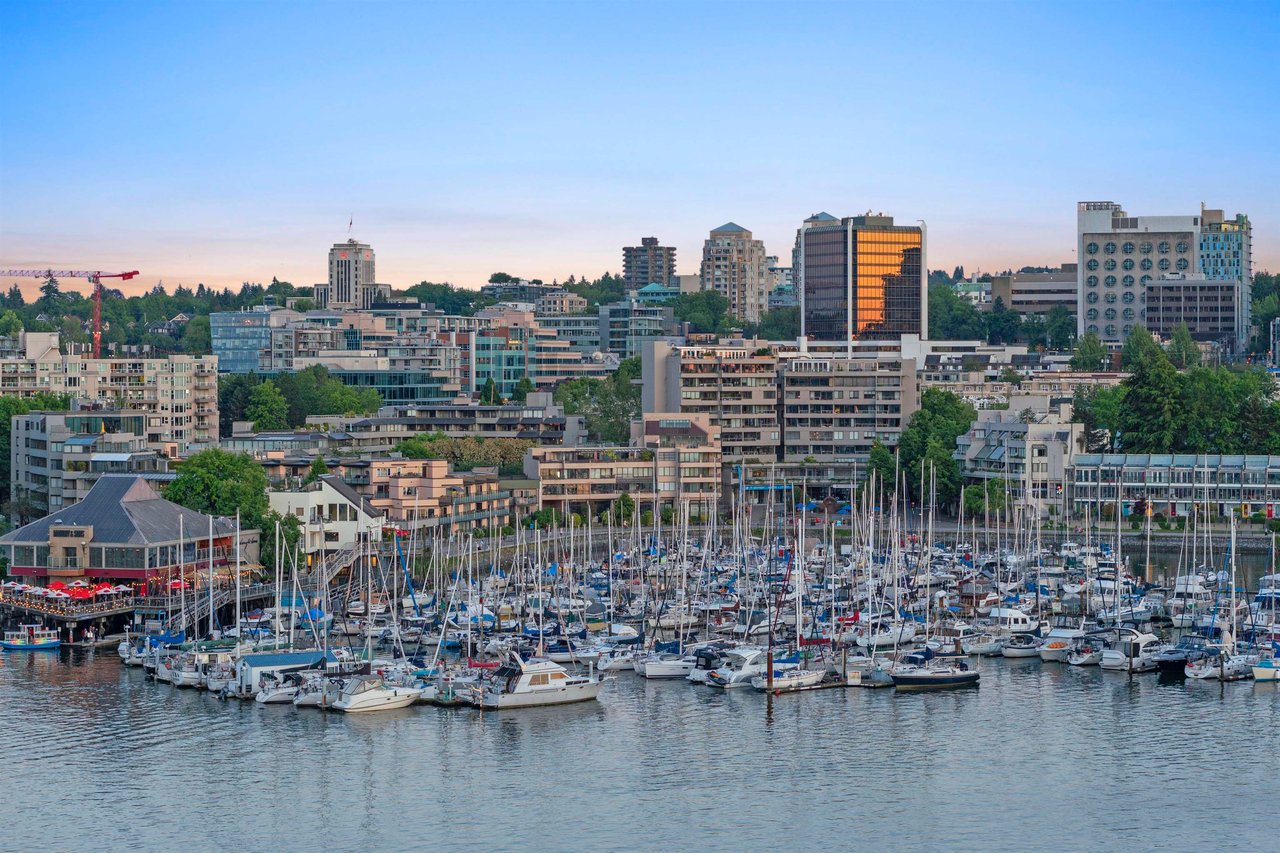 1006-1288 Marinaside Cres