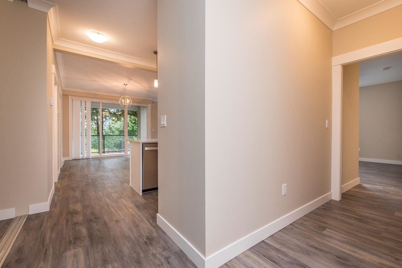 205-45761 Stevenson Rd