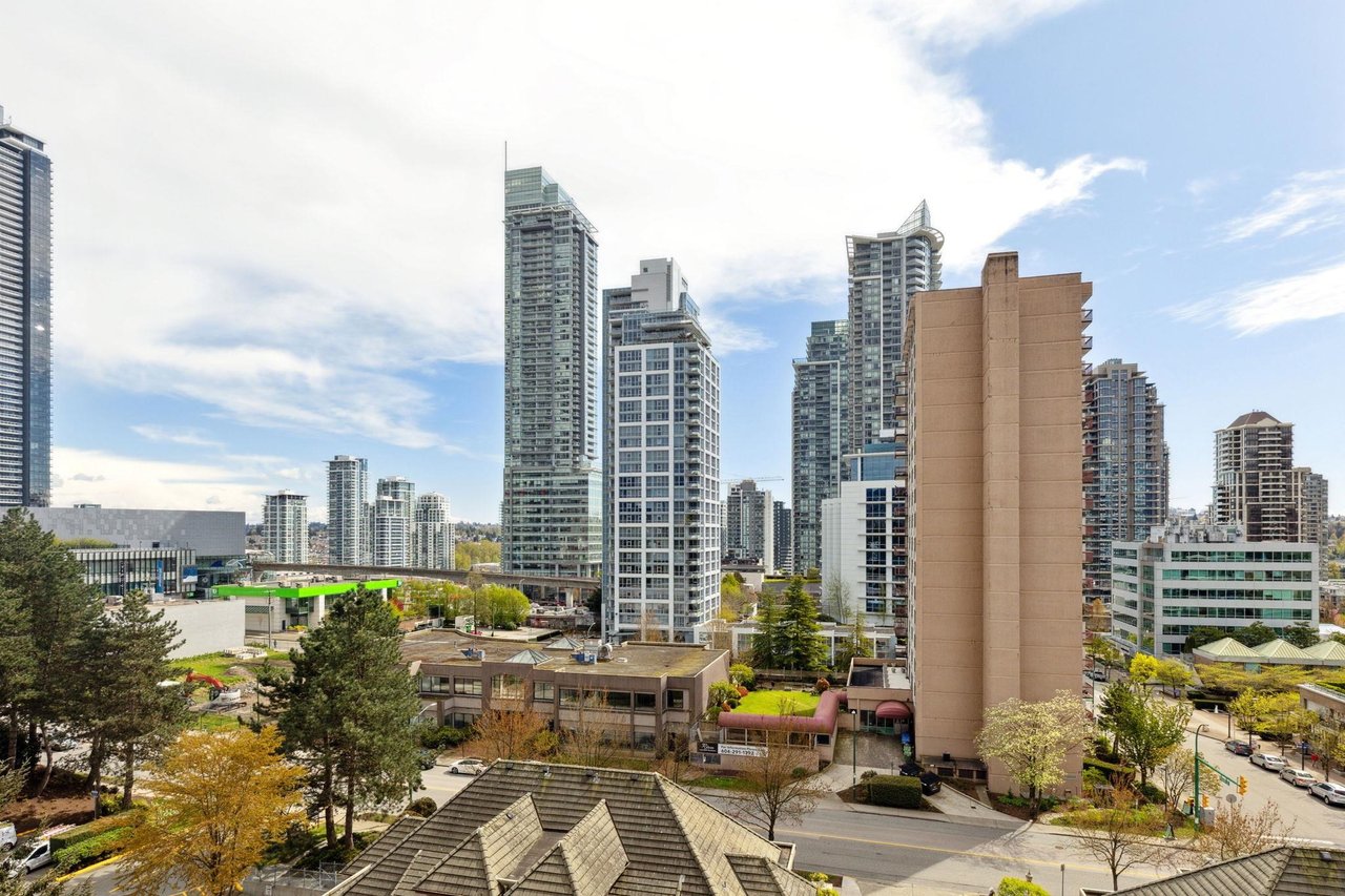 803-4425 Halifax Street, Burnaby