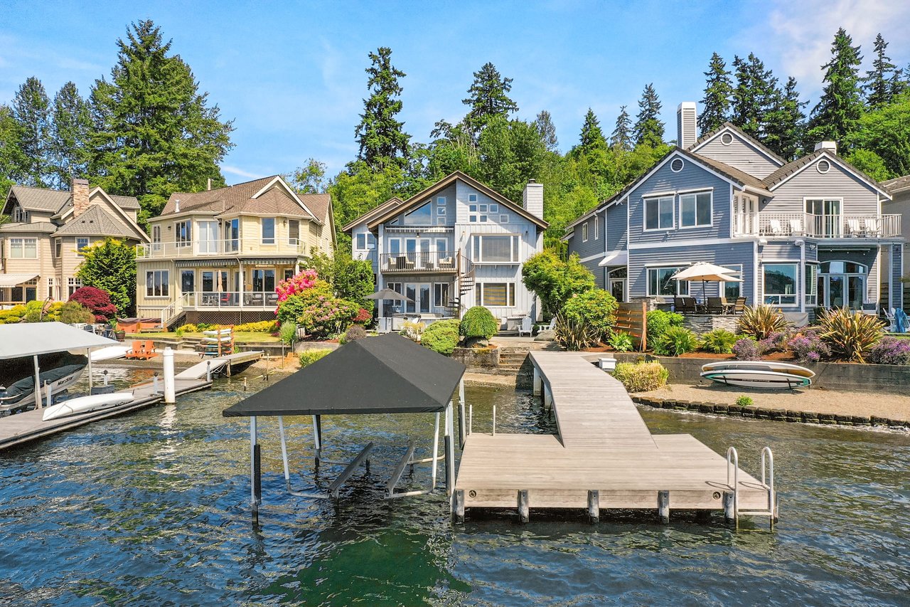 1221 E Lake Sammamish Shore Lane SE 