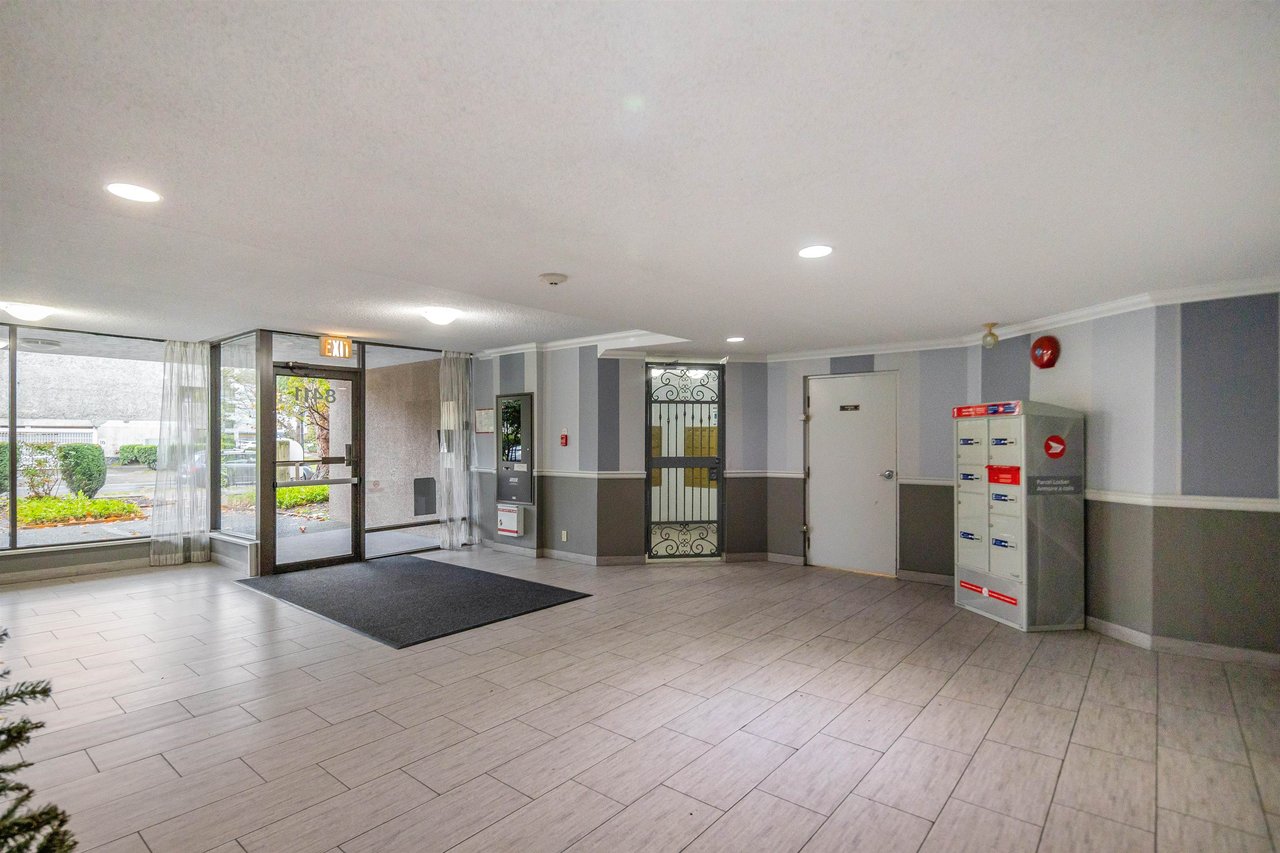 124-8411 Ackroyd Rd