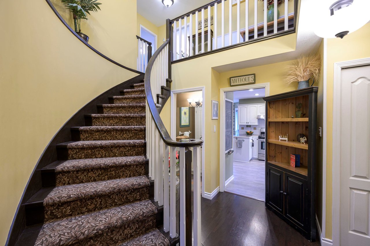 5068 Bentley Dr