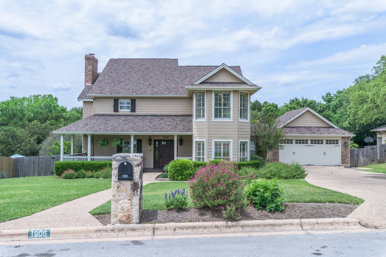 1906 Point Bluff Dr