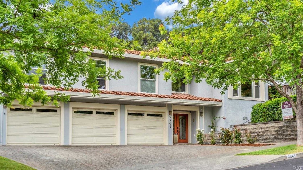 3541 Lowrey Court