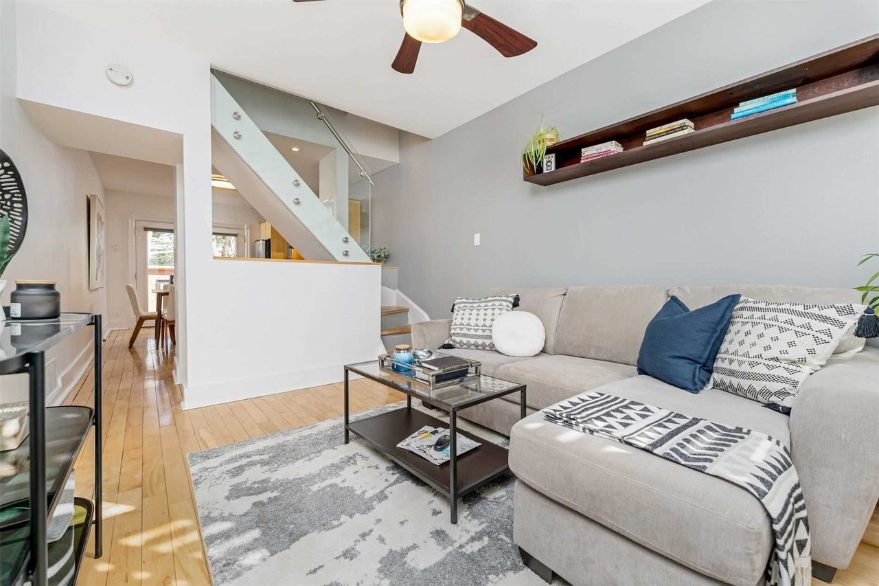 441 Woodfield Rd