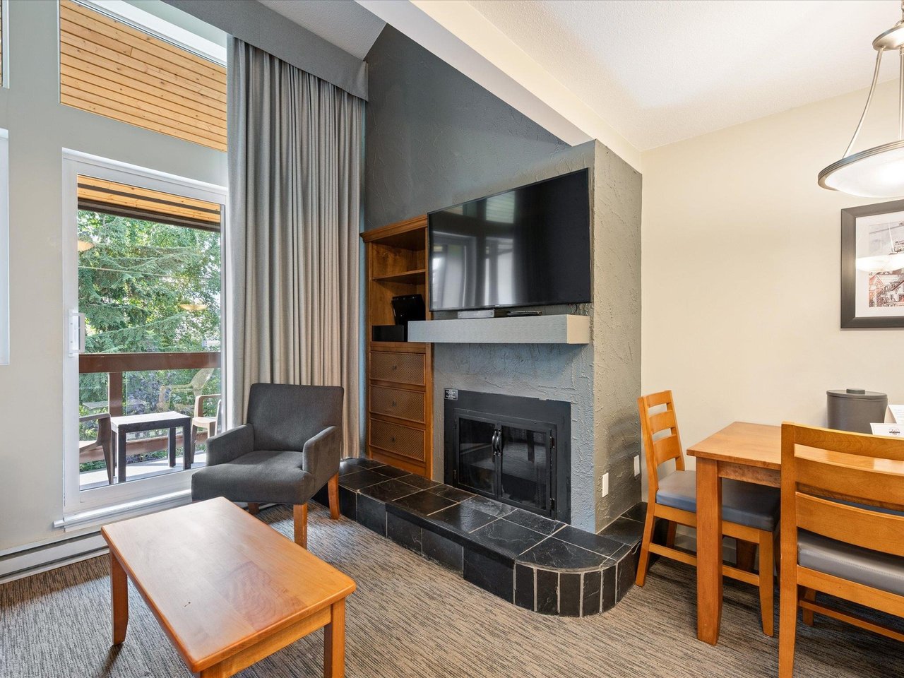 306-4420 Sundial Pl