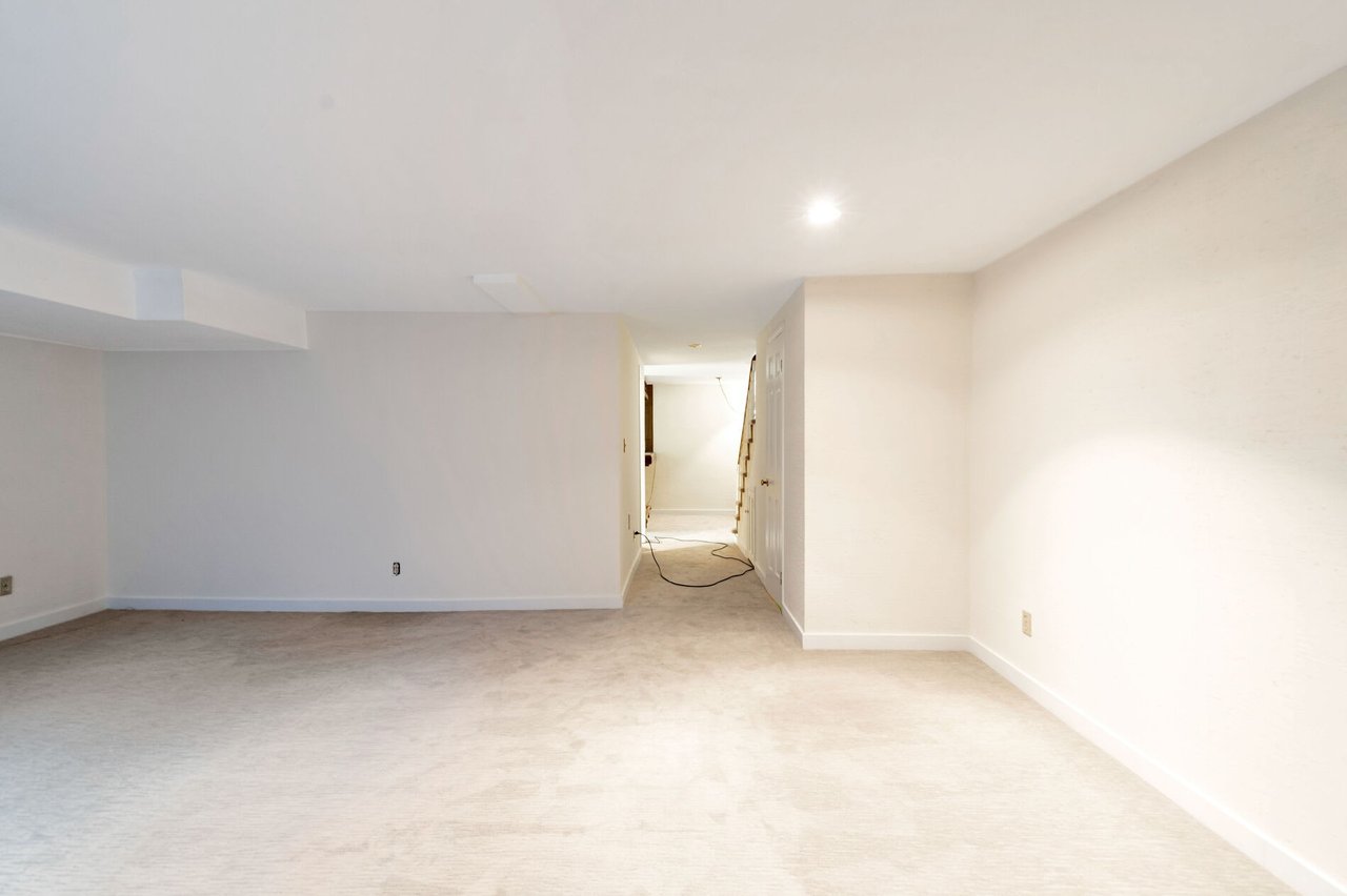 BAYVIEW VILLAGE TOWNHOME