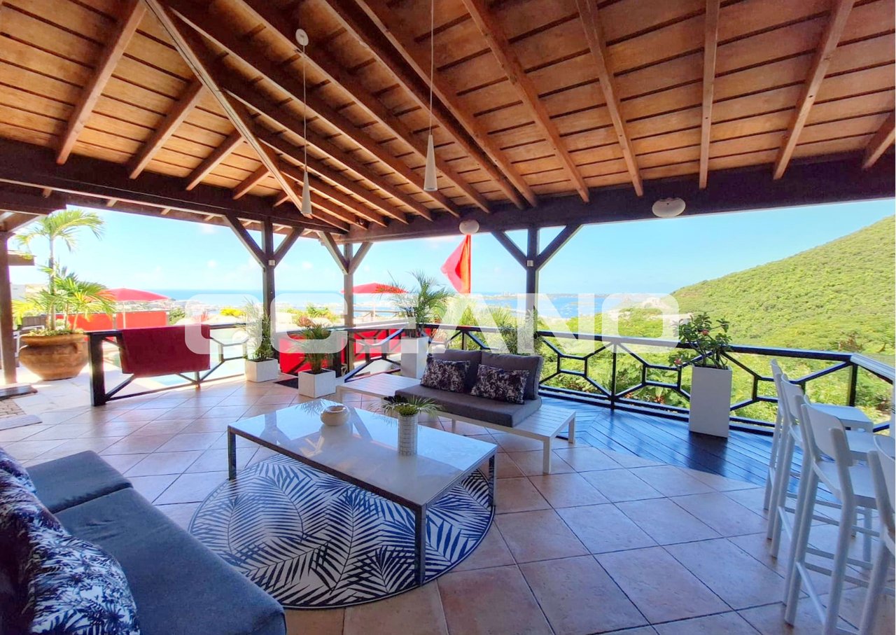 Villa 5 bedrooms with exceptional panoramic view + studio