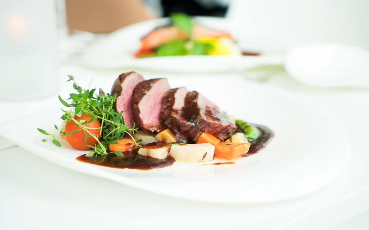 Luxury Retail and Dining in Corona Del Mar