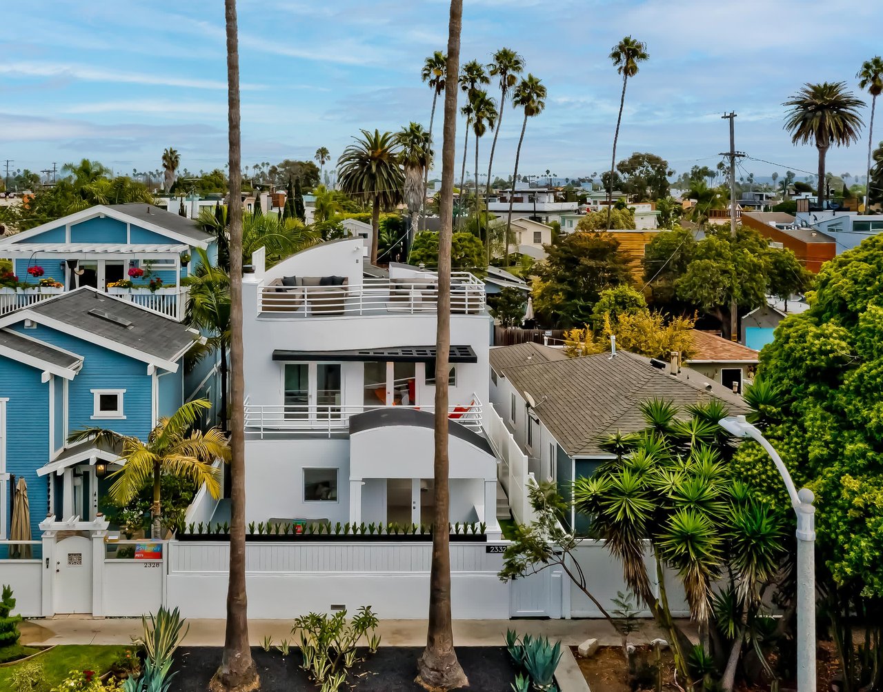 2332 Ocean Avenue, Venice 