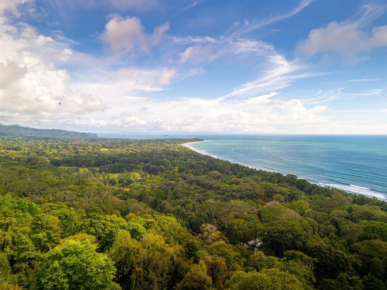 Whale Tail View Ridgetop Home, Uvita, Puntarenas