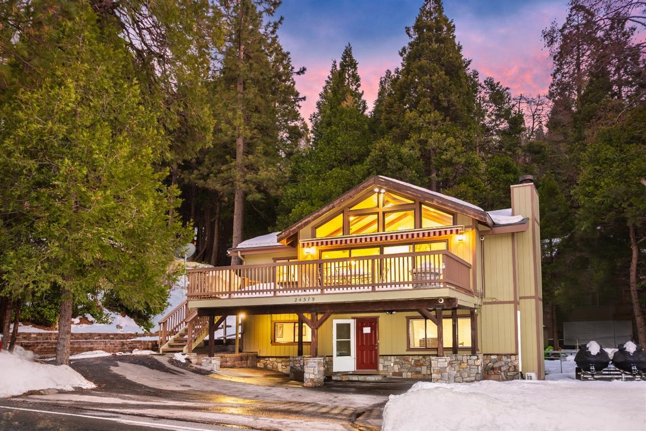 24379 San Moritz