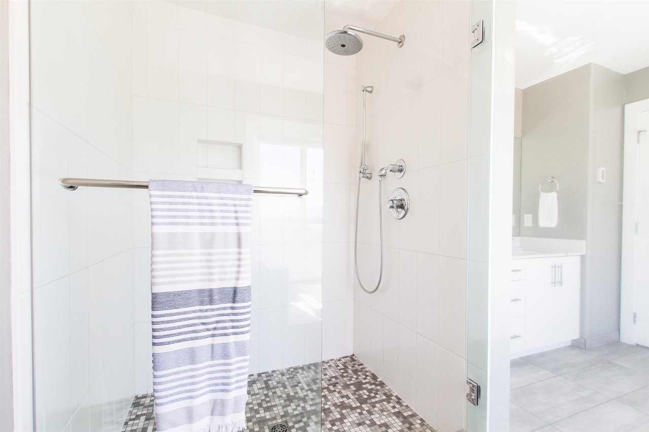 41150 Rockridge Pl