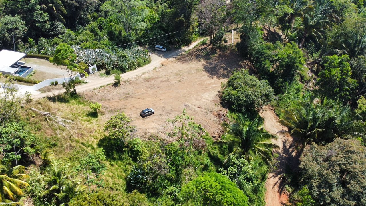 Your Dream Coastal Retreat Awaits: Prime Investment Opportunity in Playa Hermosa, Bahía Ballena