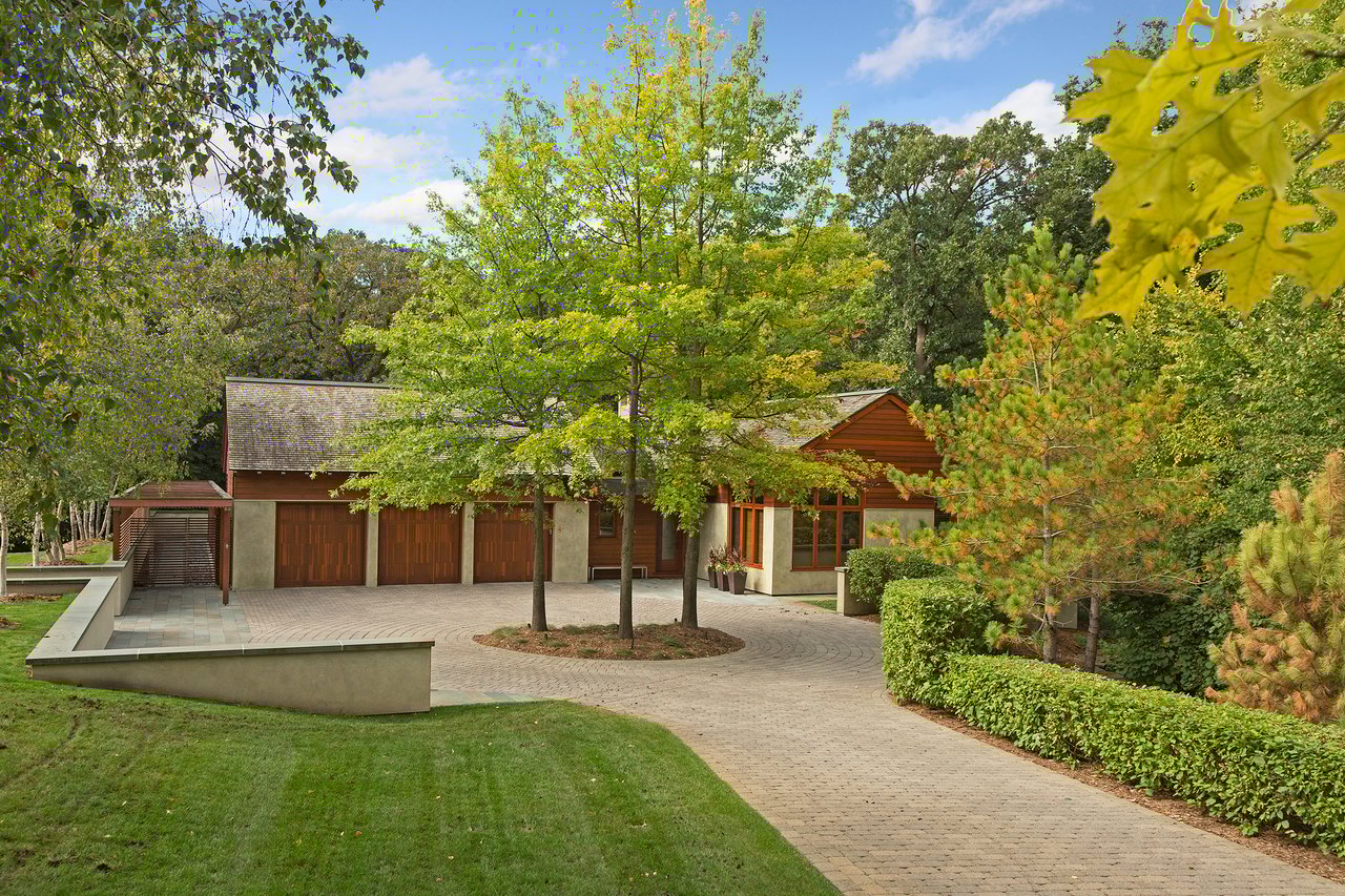 20545 Linden Rd | Deephaven
