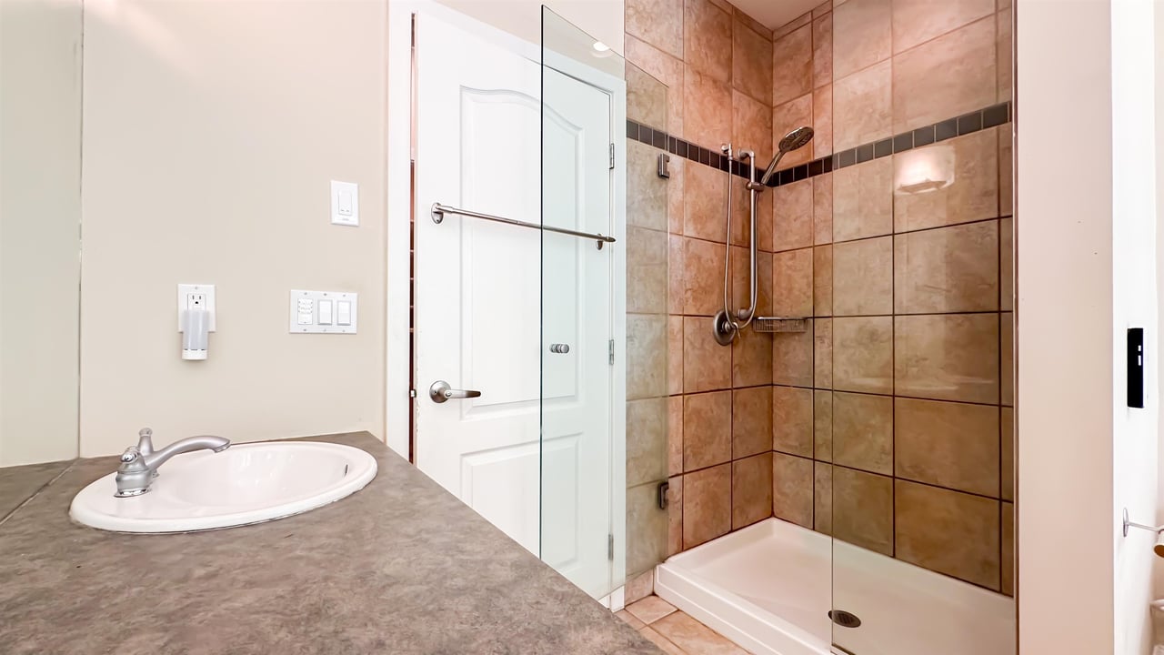 158 Stonegate Dr