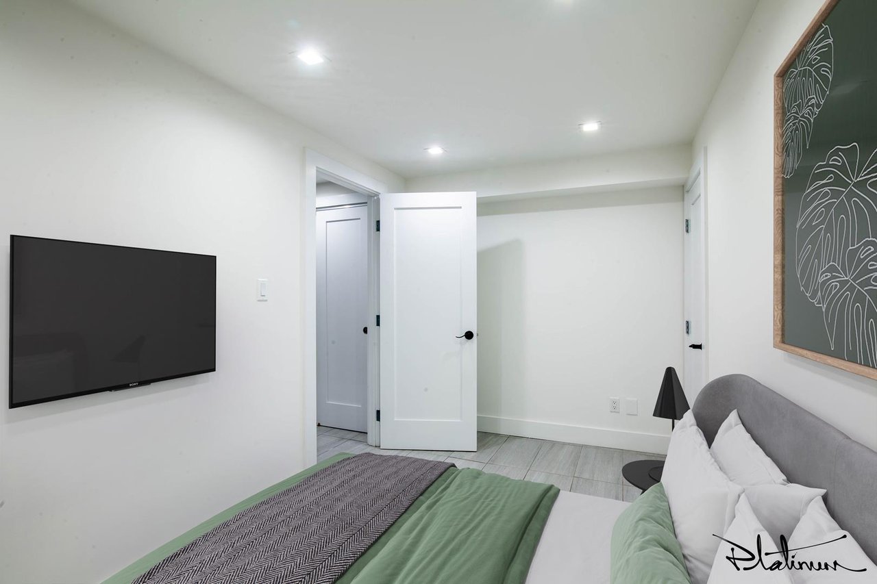 152 Thompson Street, Apt 1-A