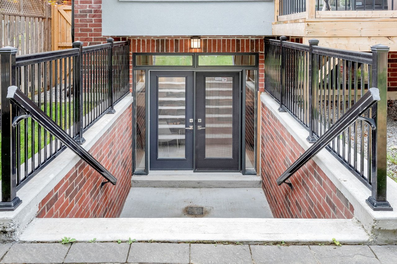 Exquisite Leaside Executive Detached Residence