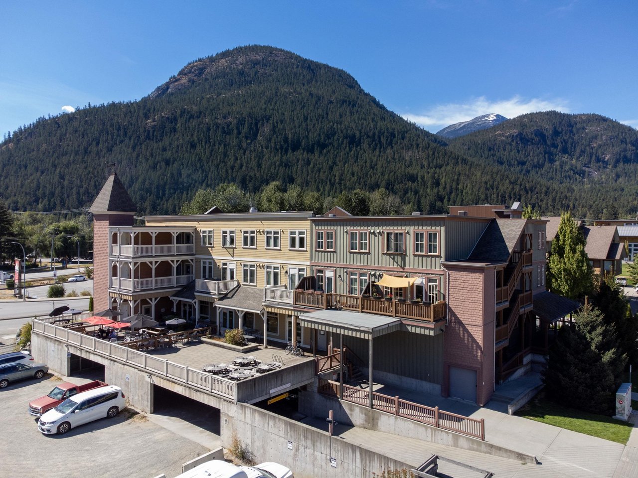 205-7330 Arbutus Street, Pemberton