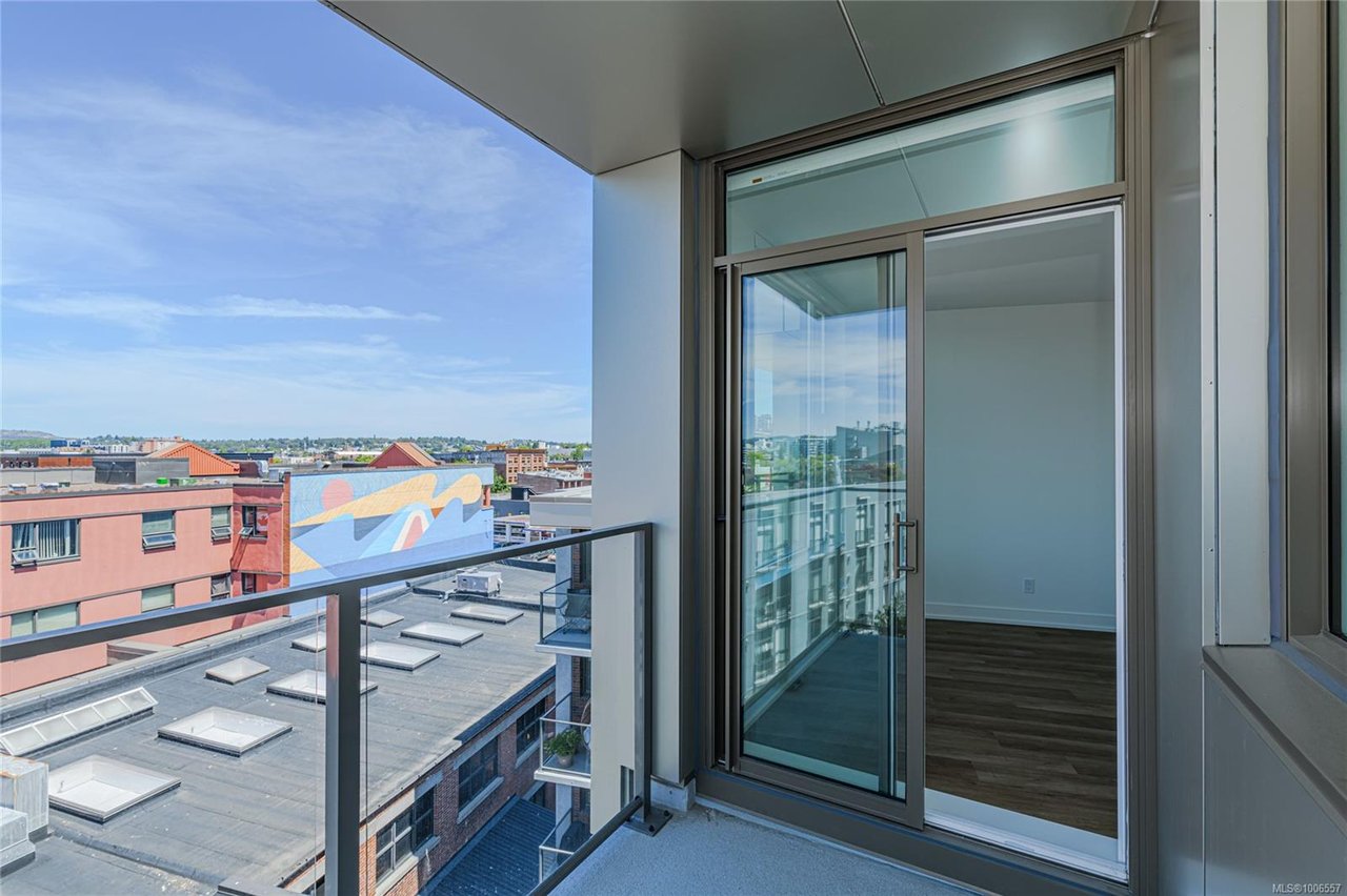 903-1628 Store St, Victoria