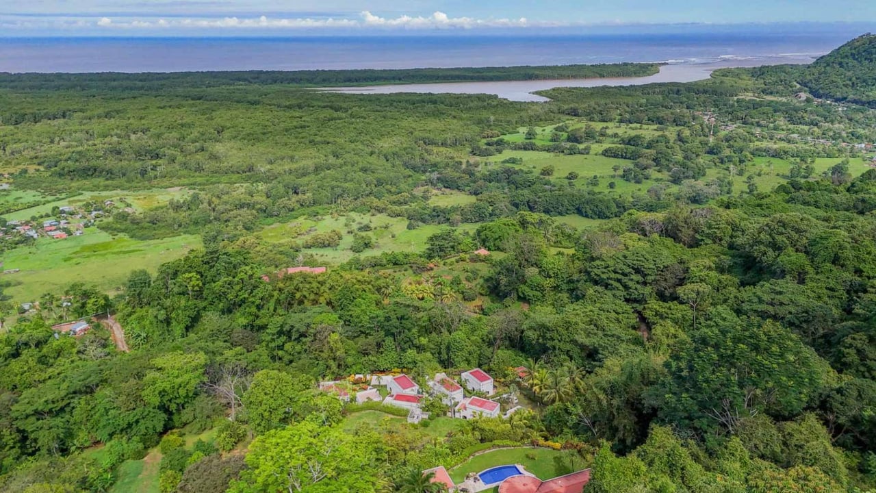 Secure Gated Villa Community, Ojochal, Puntarenas