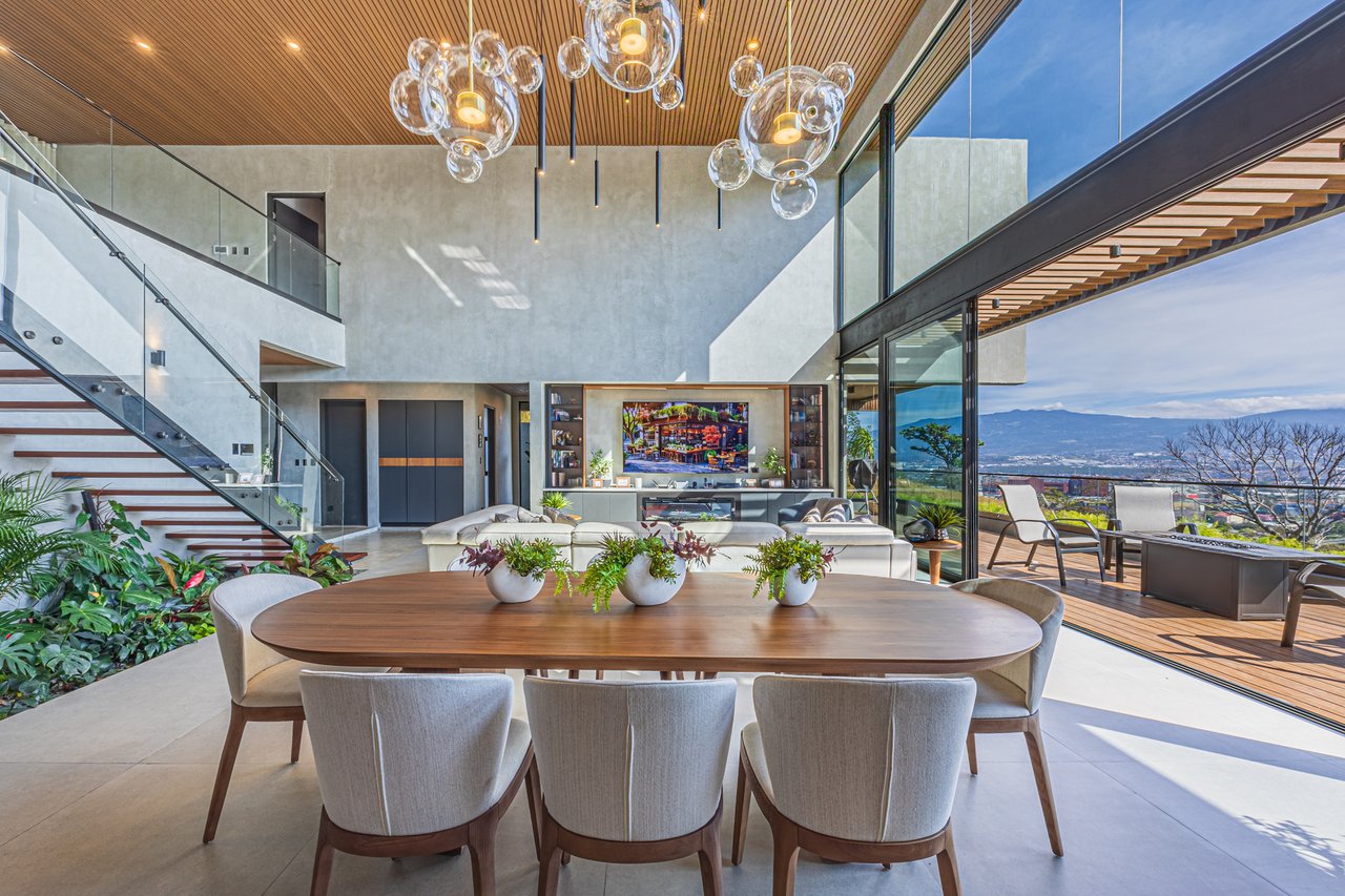 Panoramic City View Estate Home, Escazu, San Jose