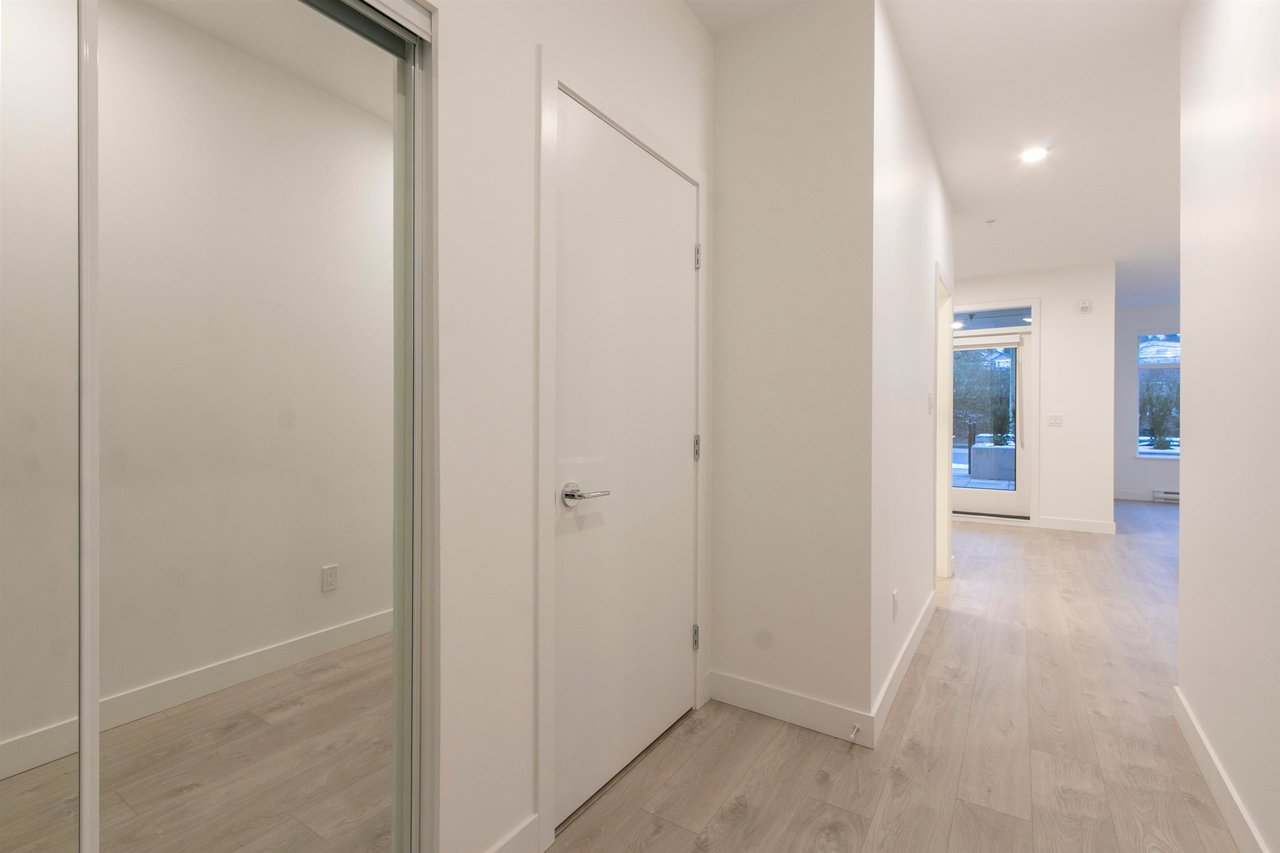 201-808 Gauthier Ave