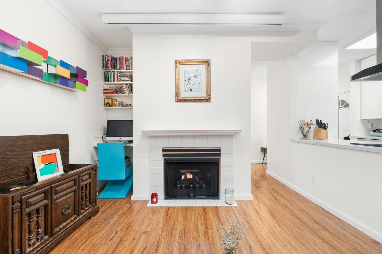 25-5988 Hastings St
