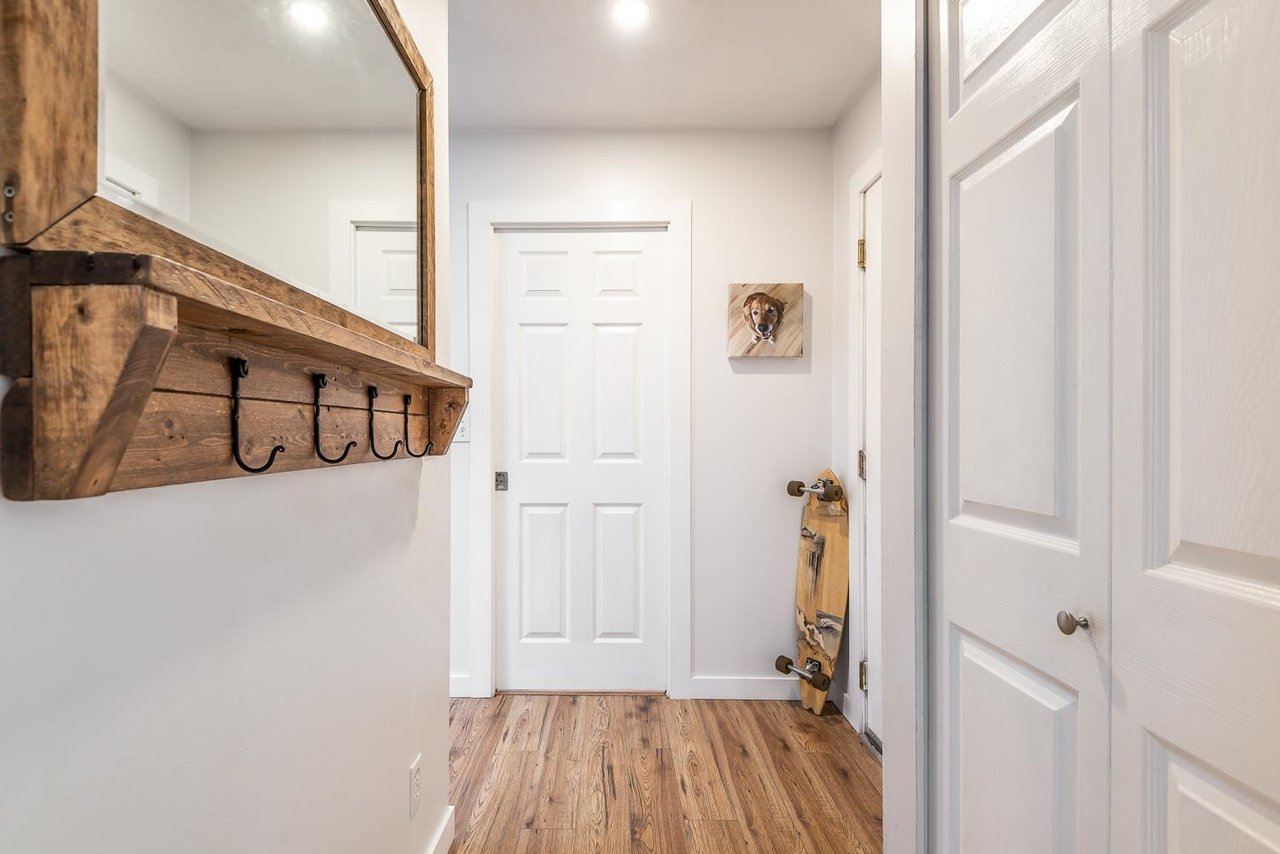 C311-40140 Willow Cres