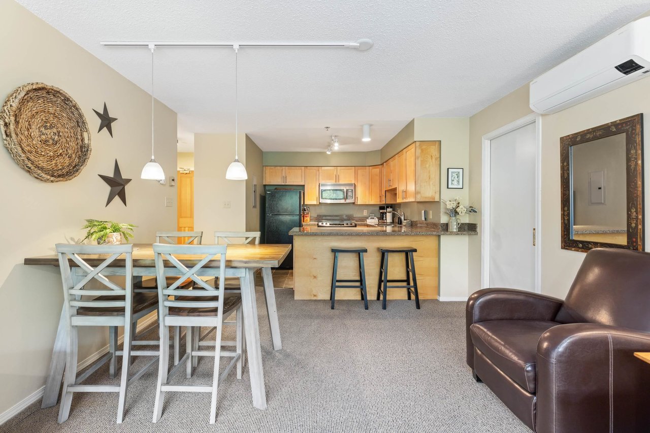 303/304-4905 Spearhead Pl