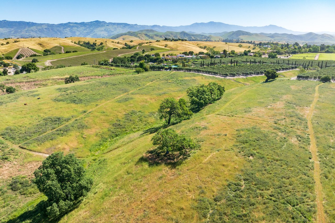 19+ Picturesque Acres on Baseline Avenue