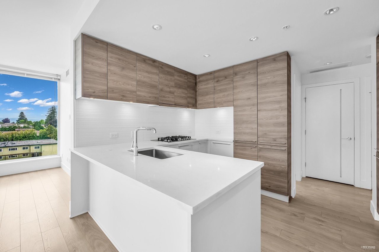 510-7358 Edmonds Street, Burnaby