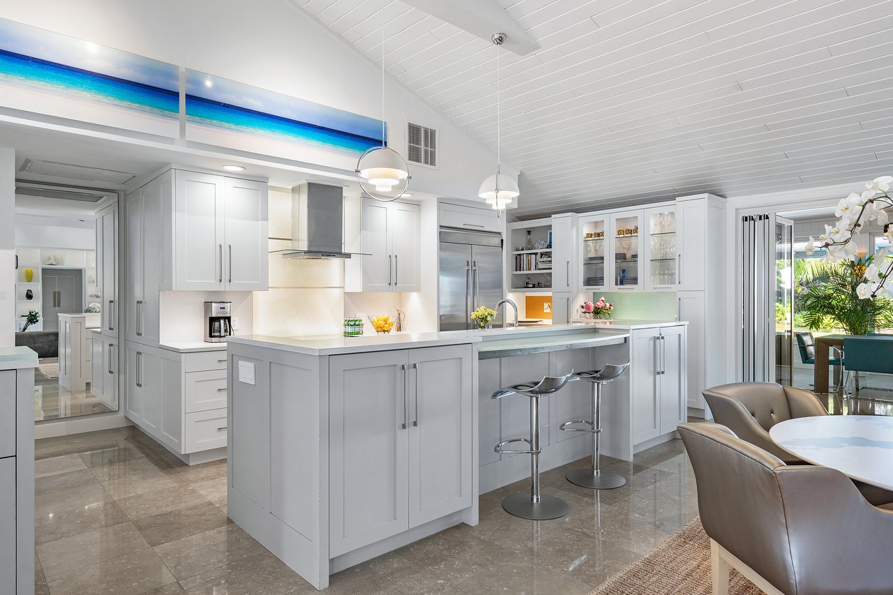 2520 Avenue Au Soleil
