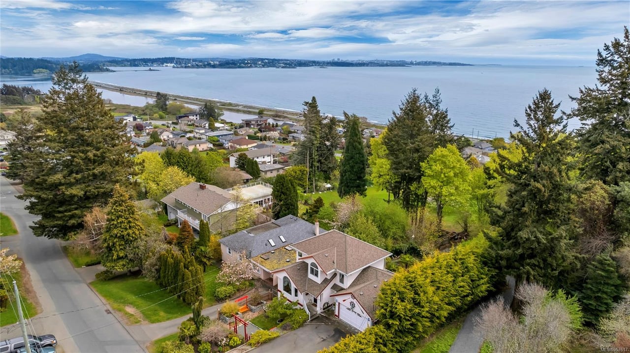 3393 Aloha Ave