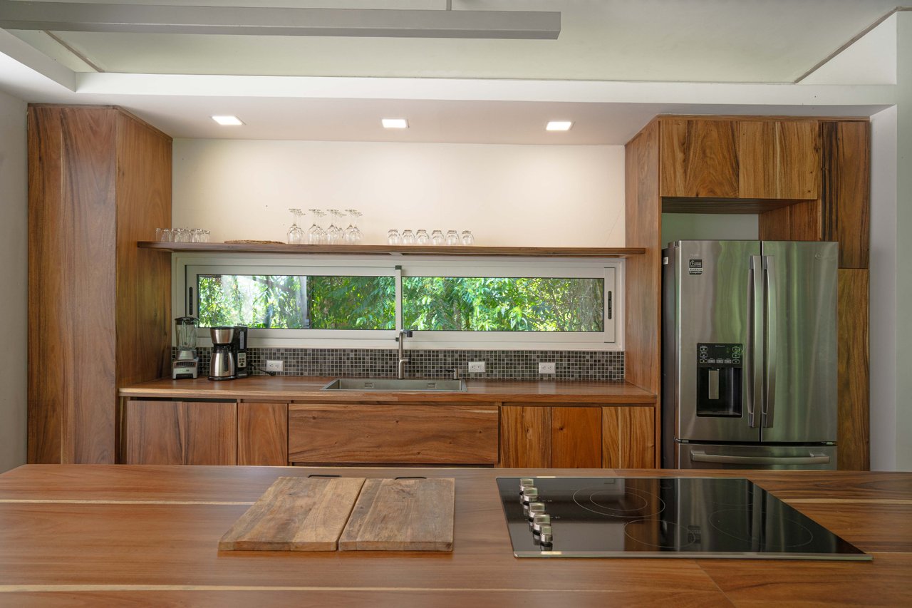 Modern Tropical Jungle Villa, Manuel Antonio, Puntarenas