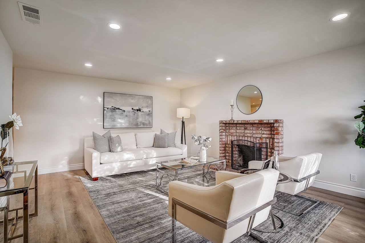 1216 Moonlight Way