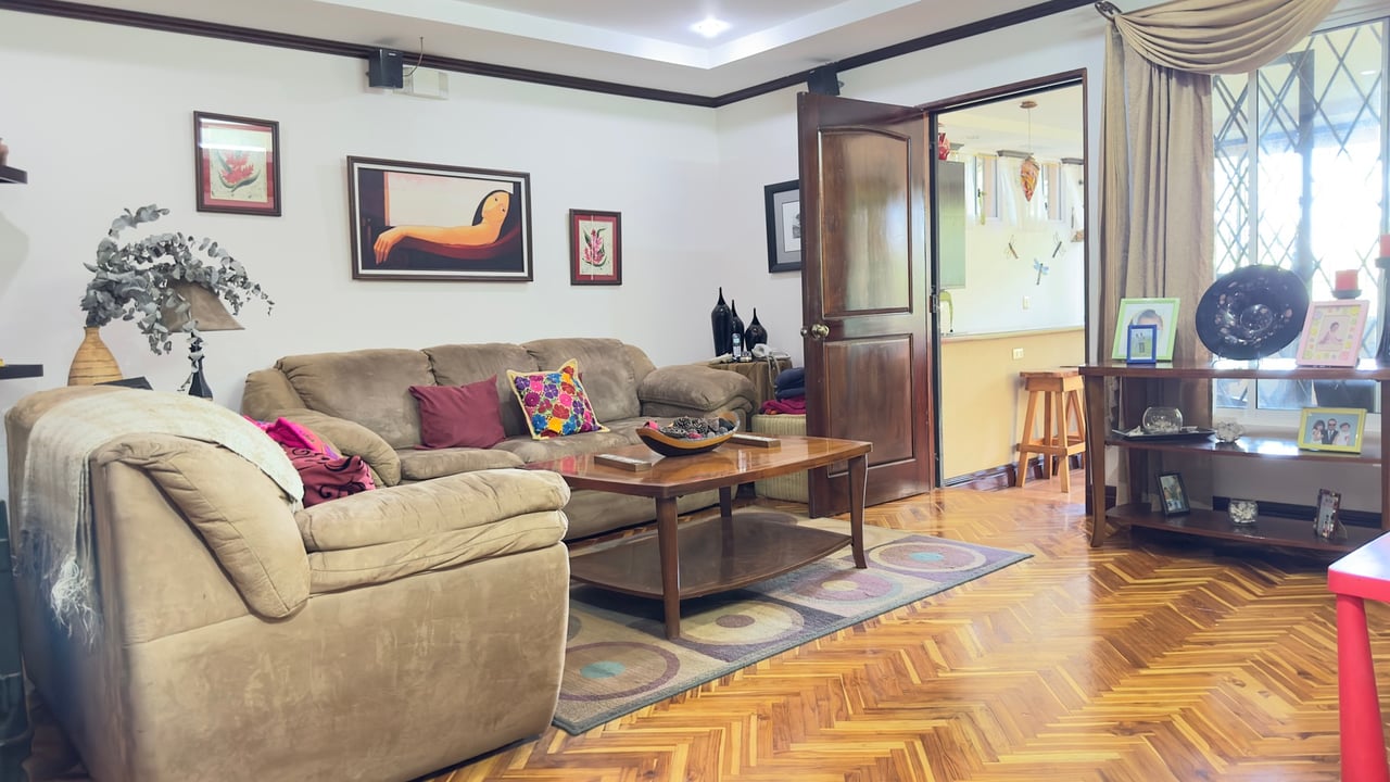 Colonial Gated Forest Home, Curridabat, San Jose