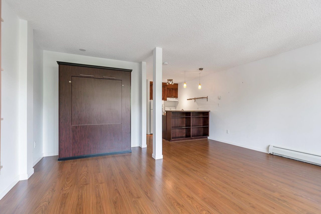 207-853 E 7th Ave