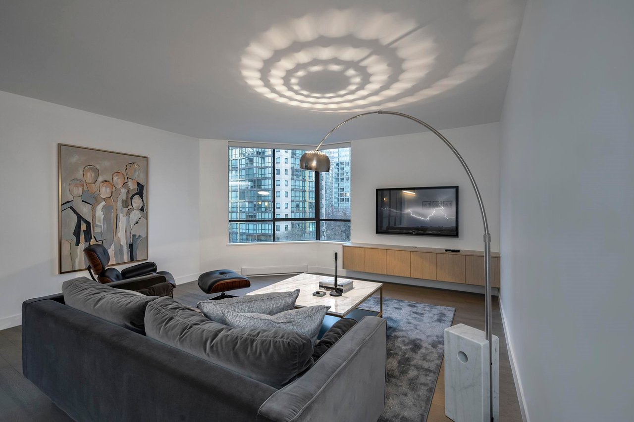402-738 Broughton Street, Vancouver