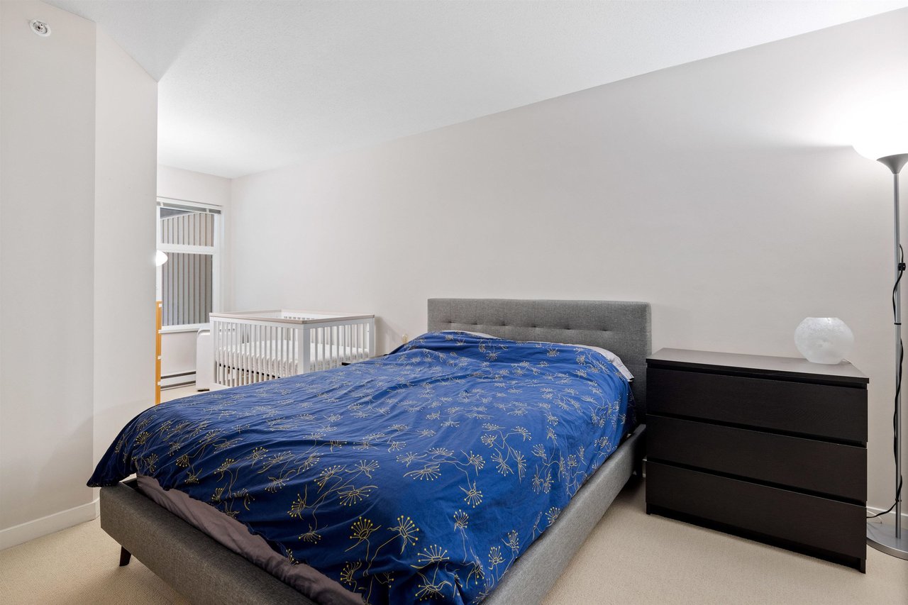 403-4833 Brentwood Dr
