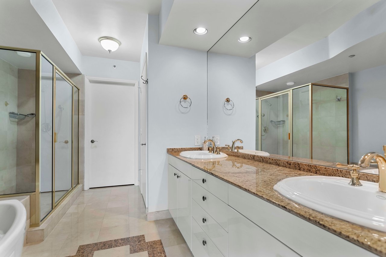 19111 Collins Ave Unit: 806