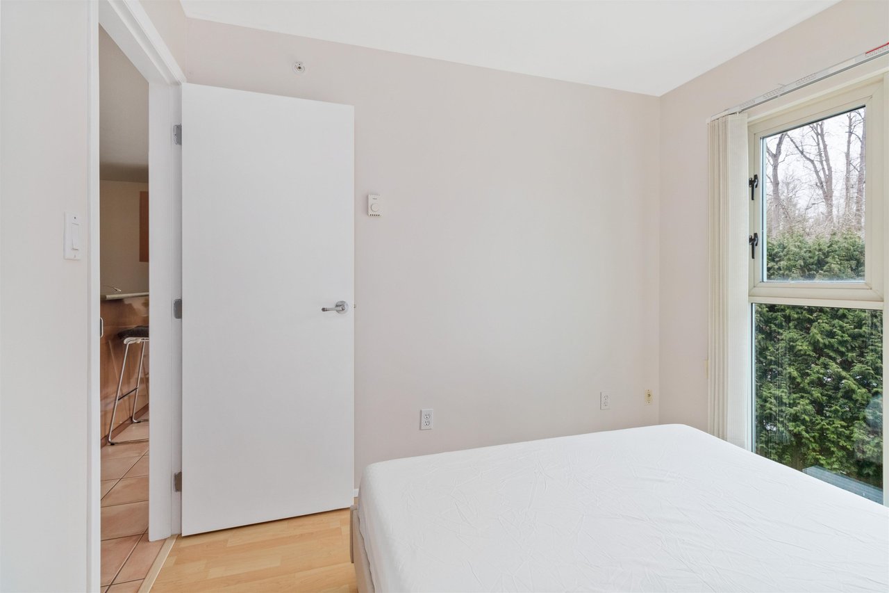 611-2733 Chandlery Pl