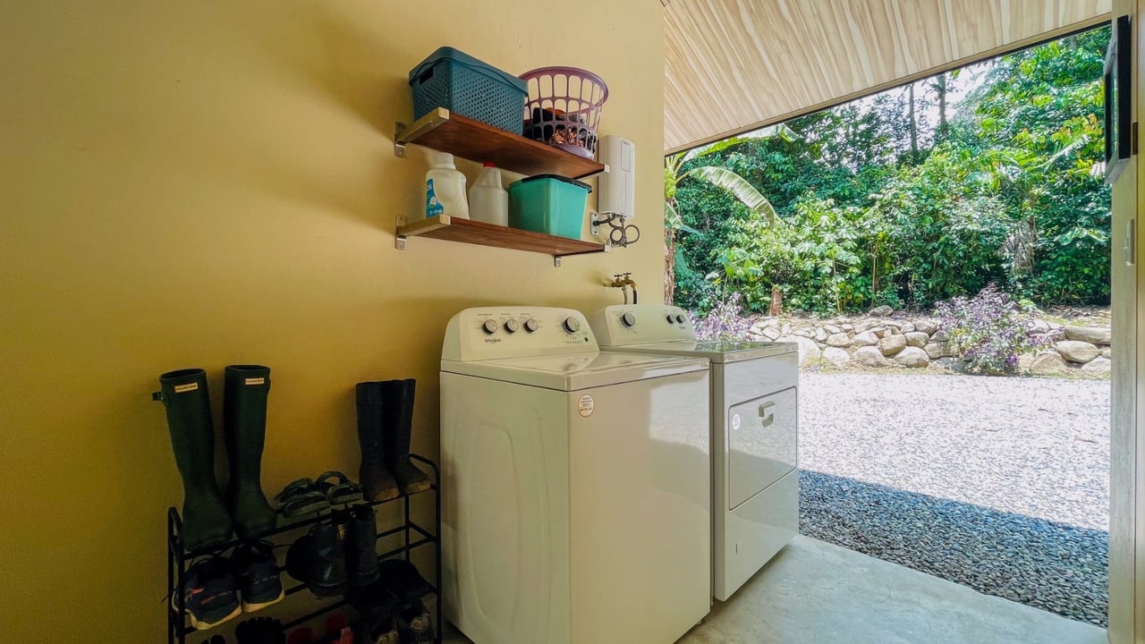 Riverfront Multi Residence Compound, Ojochal, Puntarenas