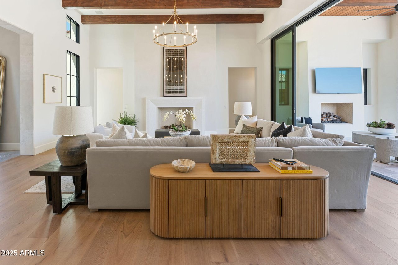 7501 N Eucalyptus Dr