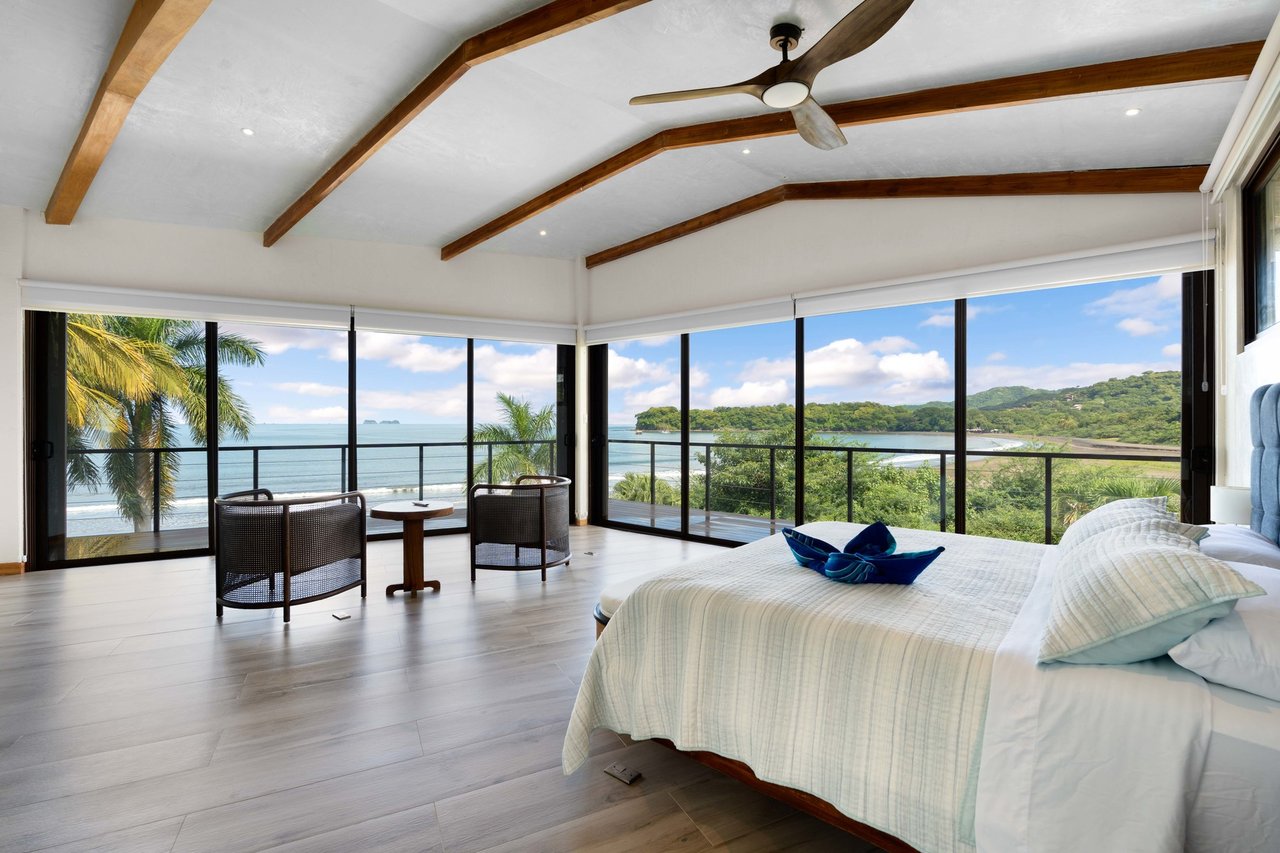 Beachfront Luxury Ocean View Home, Flamingo, Guanacaste