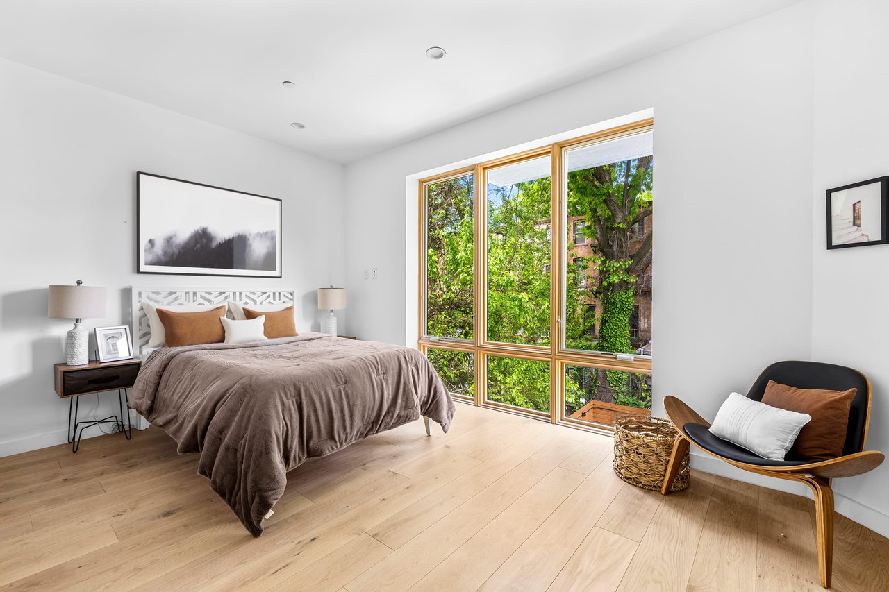 545 Lexington Ave, Unit 1