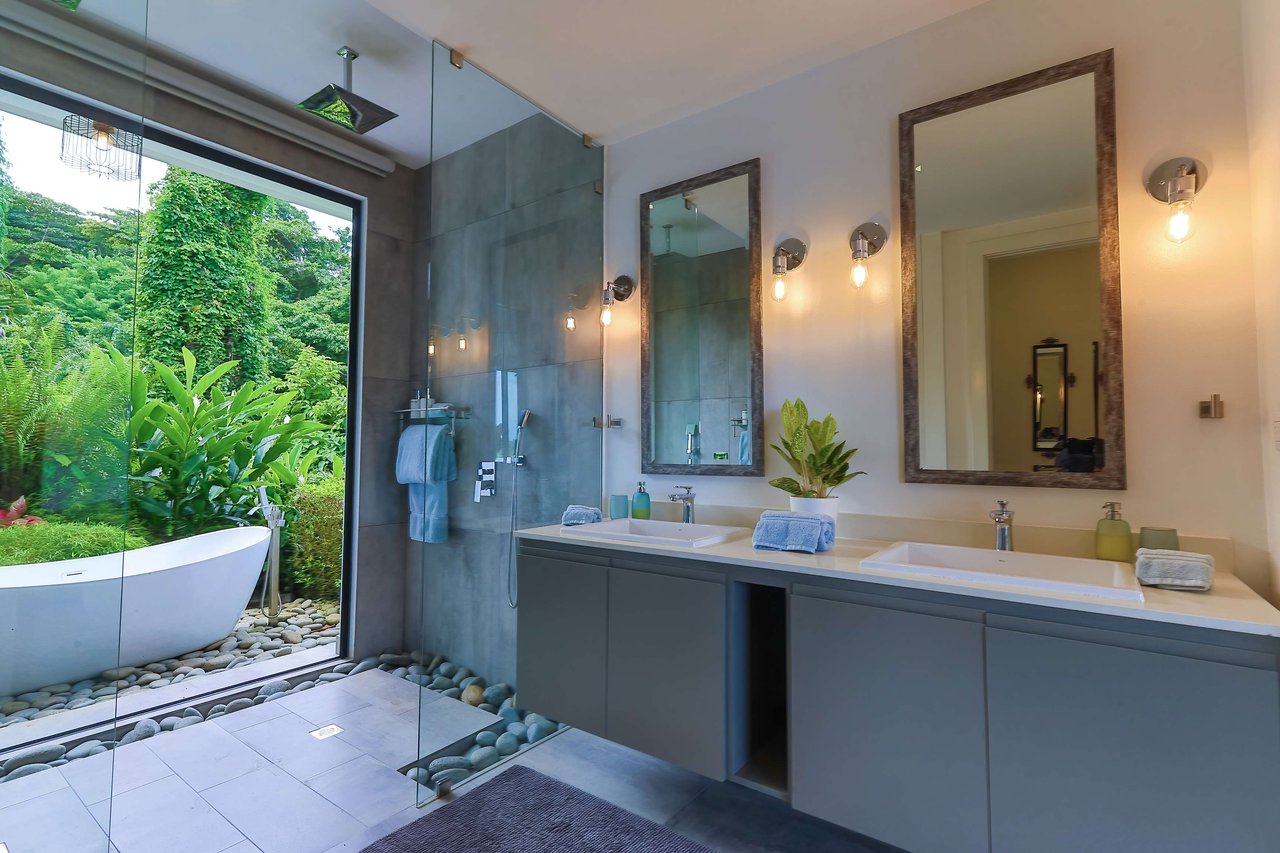 Elegant Estate with Pacific & Jungle Views in Ojochal