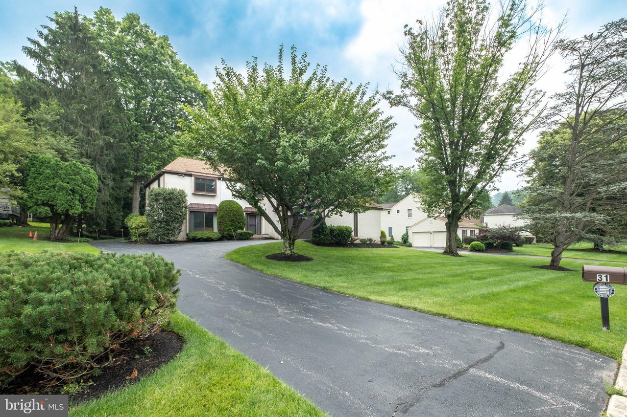 31 Lynne Cir