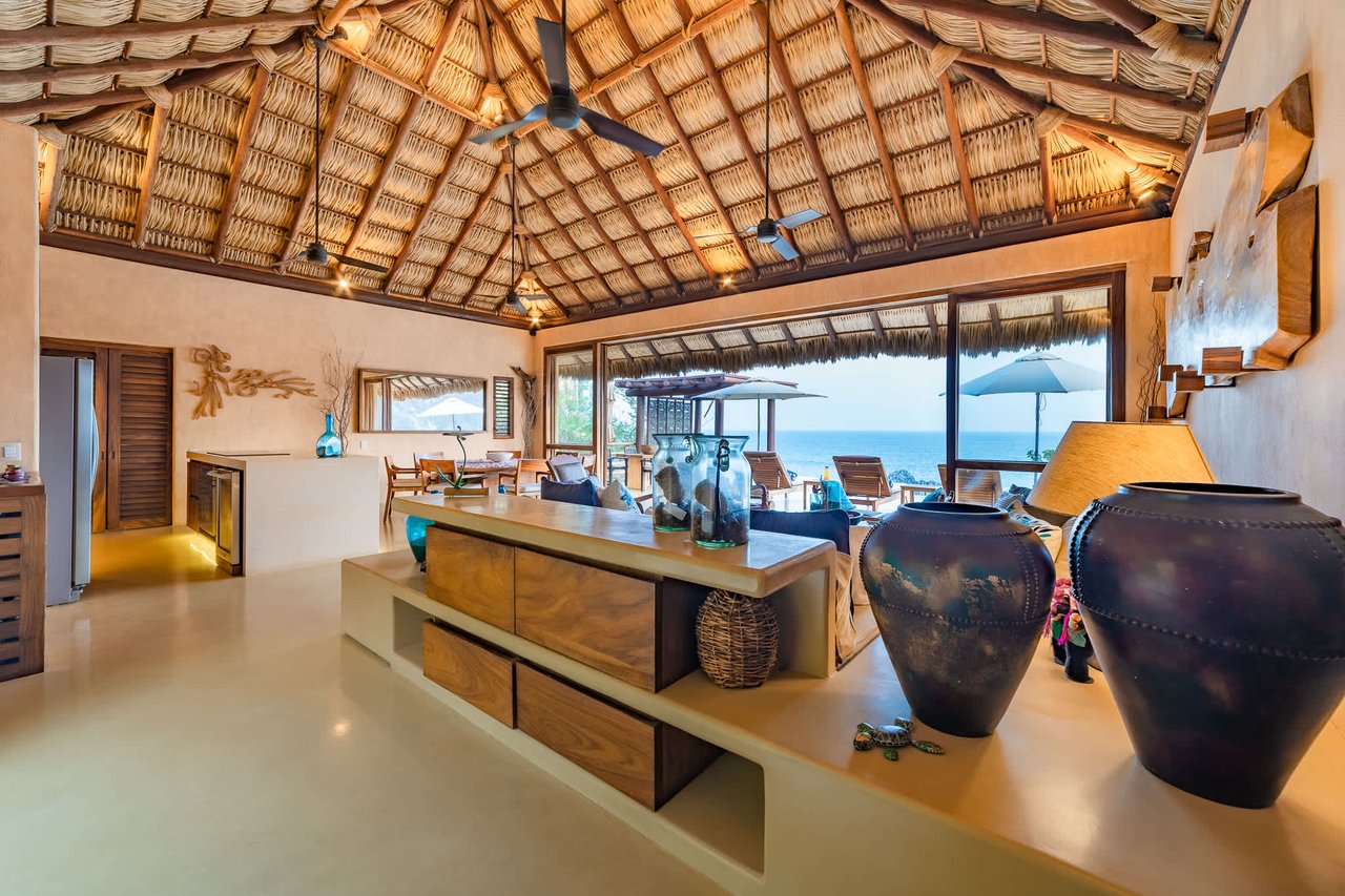 4 bedroom, Single Family Homes, Villa Mactzil, Montecito Beach Village