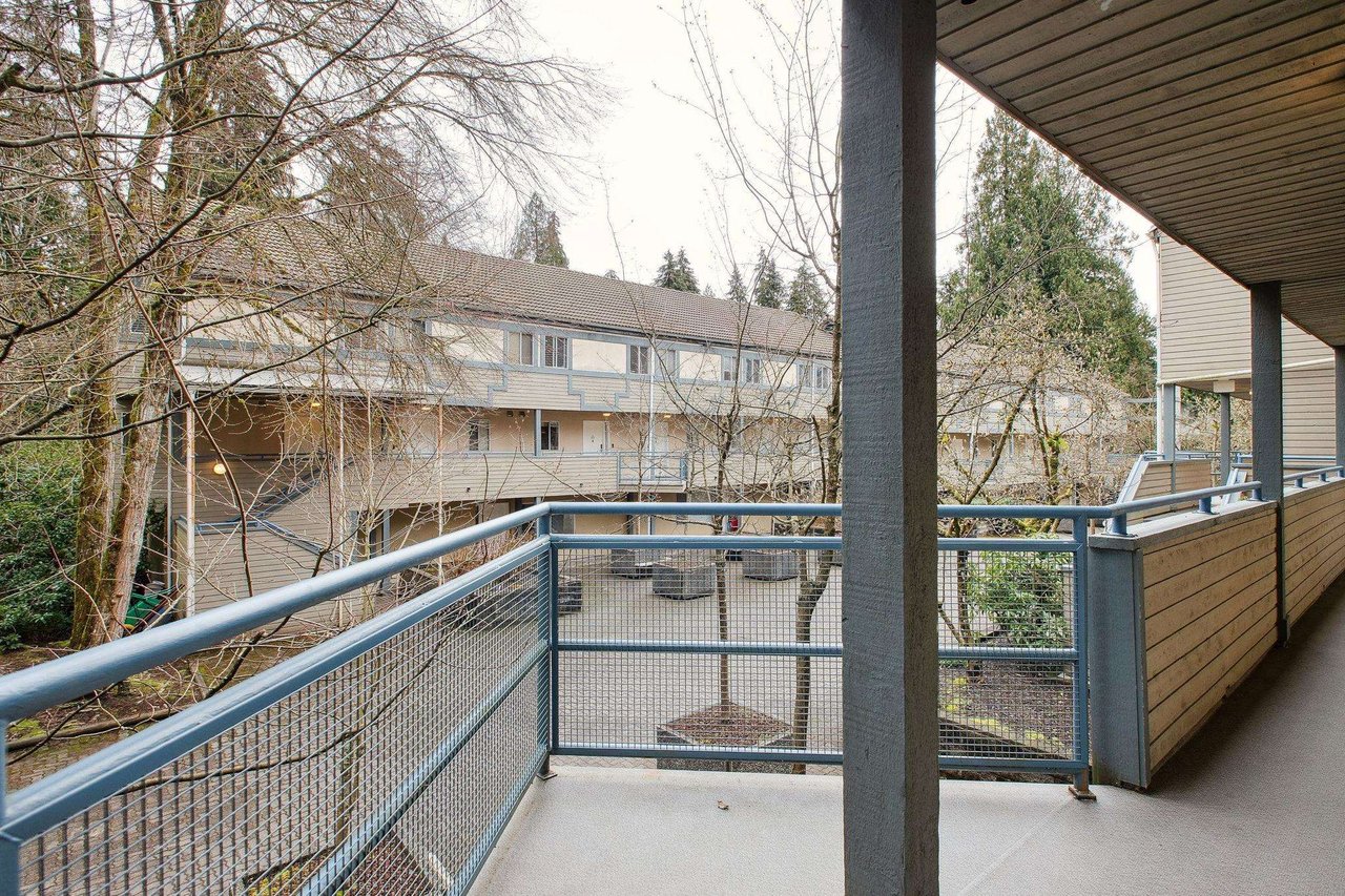 16-2978 Walton Ave